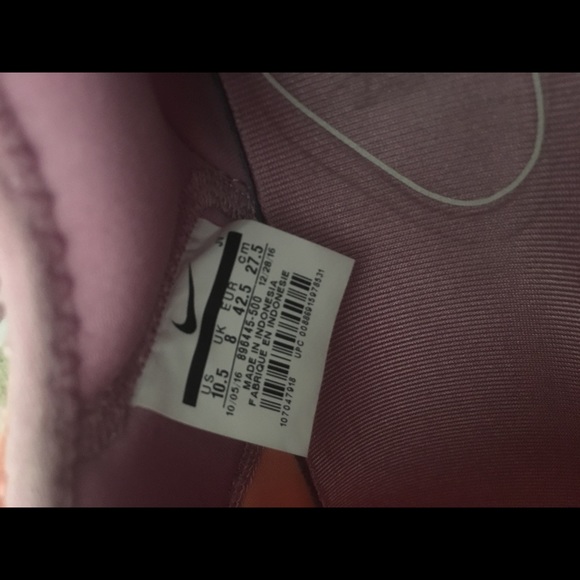 Nike Roshie - Picture 4 of 8